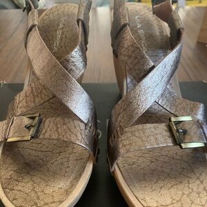 VIA SPIGA BORN‎ Bronze Metallic Leather Designer Wedges Sandals size 9.5